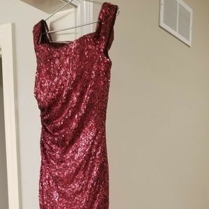 Badgley Mischka Sequin Rouched Gown sz 4 Burgundy